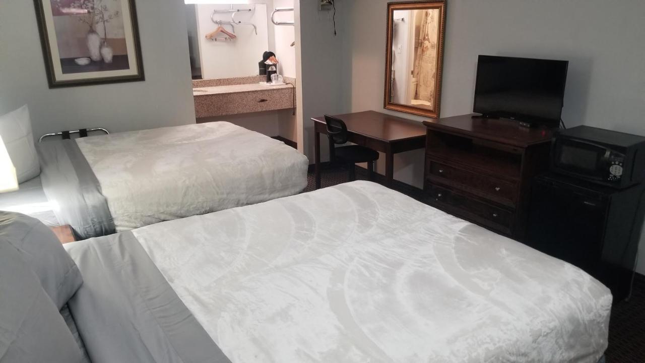 Hotel 2 Queen Beds Hotel Room 135 Booking スティルウォーター エクステリア 写真