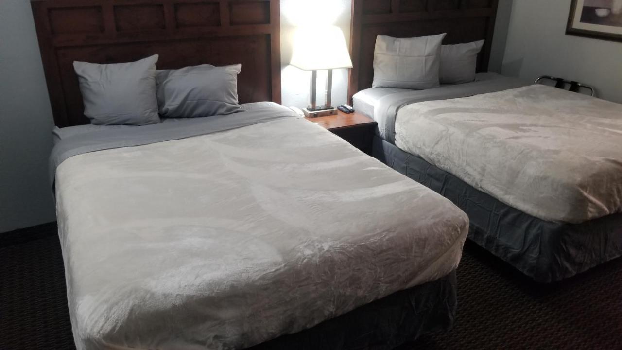 Hotel 2 Queen Beds Hotel Room 135 Booking スティルウォーター エクステリア 写真